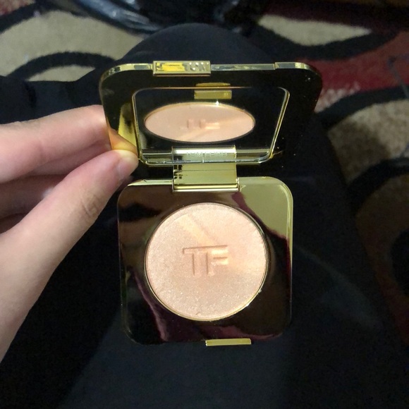 Powder - Picture 5 of 6